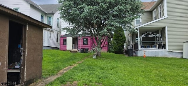 286 Chambers St, Phillipsburg Town, NJ 08865 - view of green lawn