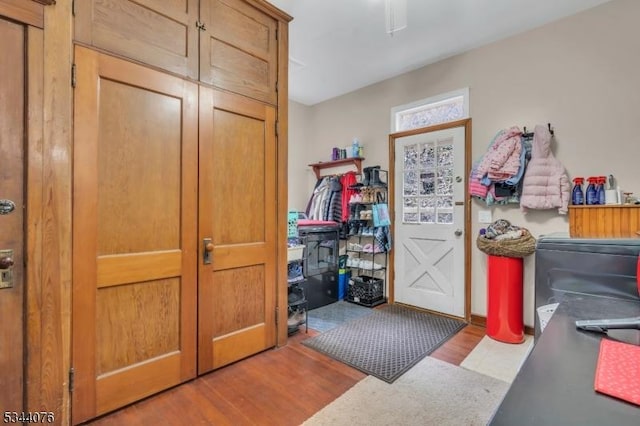 192 Market St, Belvidere Twp, NJ 07823 - entrance foyer with wood finished floors