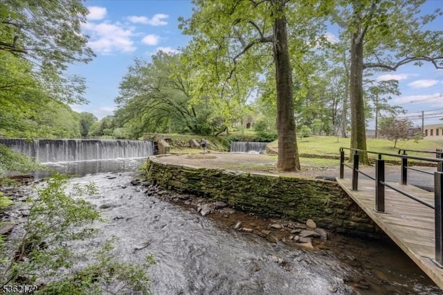 136 Pershing Ave, Nutley Twp, NJ 07110 - view of yard