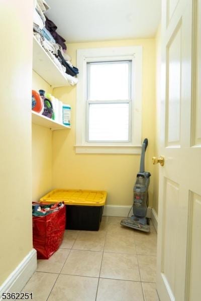513 Maple Ave, Elizabeth City, NJ 07202 - mudroom with light tile patterned flooring and baseboards