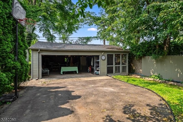 179 W Fairview Ave, South Orange Village Twp, NJ 07079 - garage with asphalt driveway