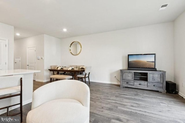 51 Peregrine Way, Burlington Twp, NJ 08016 - living area featuring wood finished floors, baseboards, and recessed lighting
