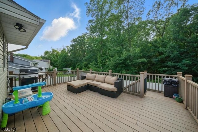 102 Murdock St, Woodbridge Twp, NJ 08863
