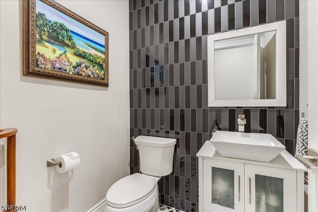 302 Tiffany Way Unit 302, Watchung Boro, NJ 07069 - half bath featuring tile walls and vanity