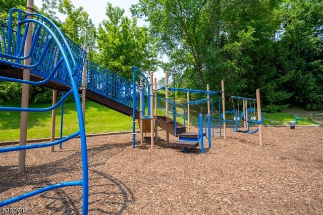 6 Pelican Pt, Hampton Twp, NJ 07860 - view of community playground