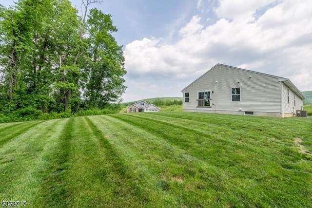 49 Coventry Rd, Hardyston Twp, NJ 07419 - view of grassy yard featuring cooling unit
