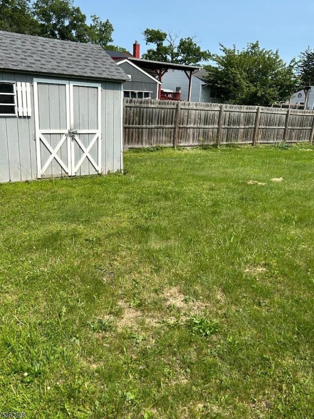 130 2nd St, Middlesex Boro, NJ 08846 - view of yard