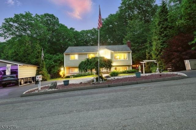 19 Paderewski Rd, Jefferson Twp, NJ 07438 - bi-level home featuring a chimney