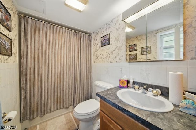 19 Paderewski Rd, Jefferson Twp, NJ 07438 - bathroom with tile walls, vanity, toilet, a shower with curtain, and wallpapered walls