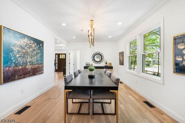 519 Lenox Ave, Westfield Town, NJ 07090 - dining space with light wood-style flooring, plenty of natural light, recessed lighting, crown molding, and baseboards