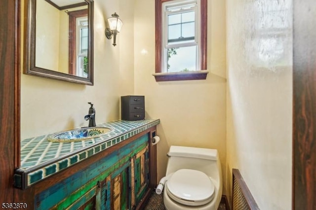 261 Brooklake Rd, Florham Park Boro, NJ 07932 - half bath featuring toilet and vanity