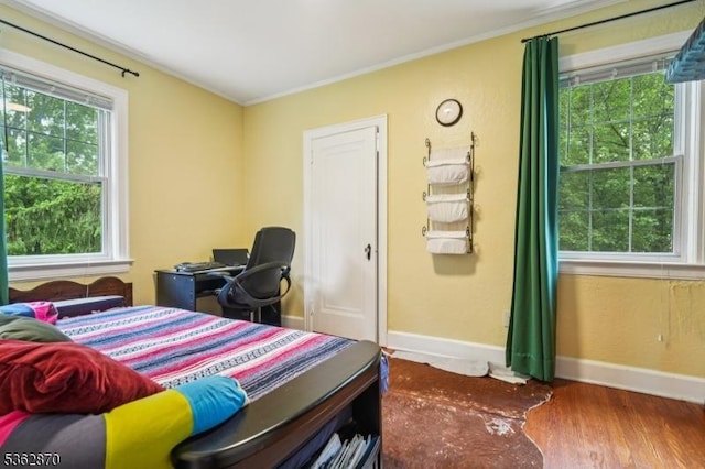 261 Brooklake Rd, Florham Park Boro, NJ 07932 - bedroom with wood finished floors, baseboards, and crown molding