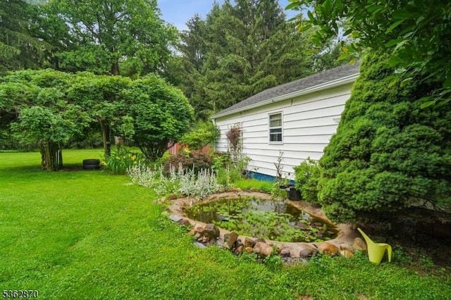 261 Brooklake Rd, Florham Park Boro, NJ 07932 - view of grassy yard