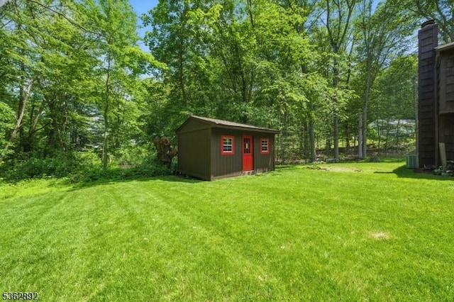 111 Redgate Rd, Parsippany-Troy Hills Twp, NJ 07005 - view of green lawn with a storage unit