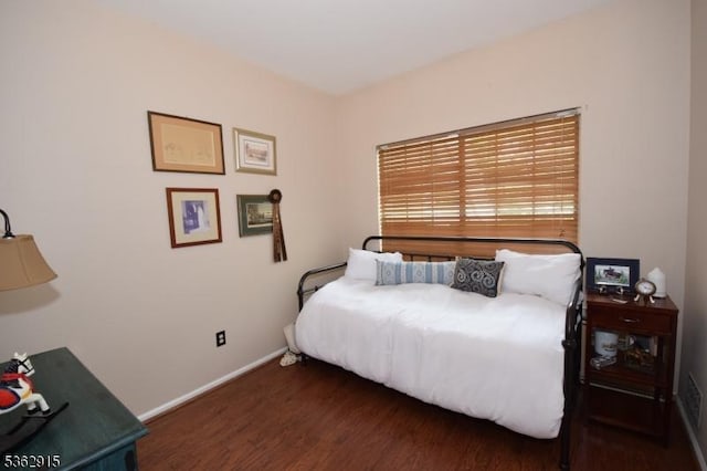 97 Wescott Rd, Bedminster Twp, NJ 07921 - bedroom with wood finished floors and baseboards