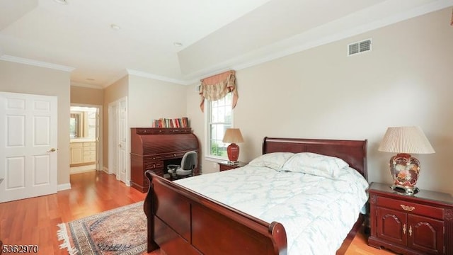 9 Independence Ct, Franklin Twp, NJ 08873 - bedroom with light wood-style flooring and crown molding