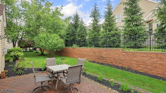 9 Independence Ct, Franklin Twp, NJ 08873 - view of patio / terrace featuring outdoor dining space