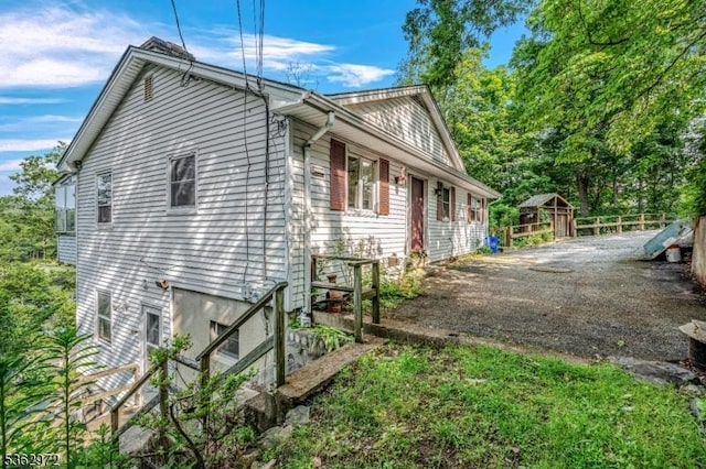 16 Sunset Trl, Rockaway Twp, NJ 07866 - view of side of property