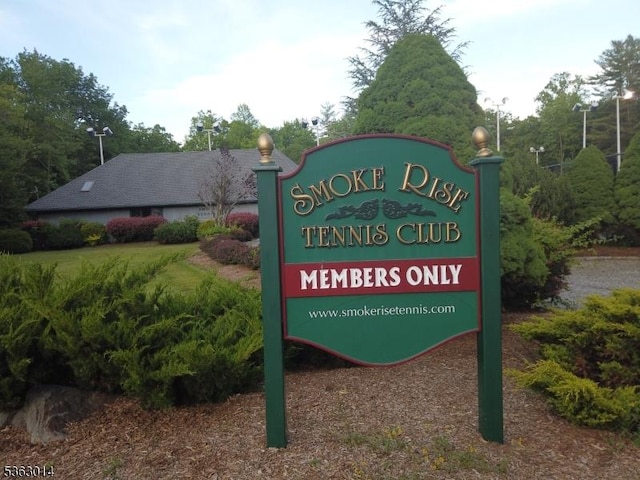 6 Summit Ter, Kinnelon Boro, NJ 07405 - view of community / neighborhood sign