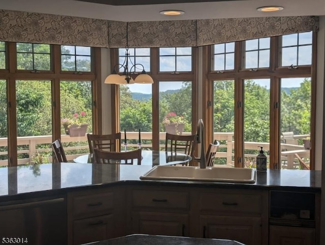 6 Summit Ter, Kinnelon Boro, NJ 07405 - kitchen with a sink and dishwasher