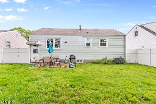 95 1st Ave, Woodbridge Twp, NJ 07064 - view of rear view of house