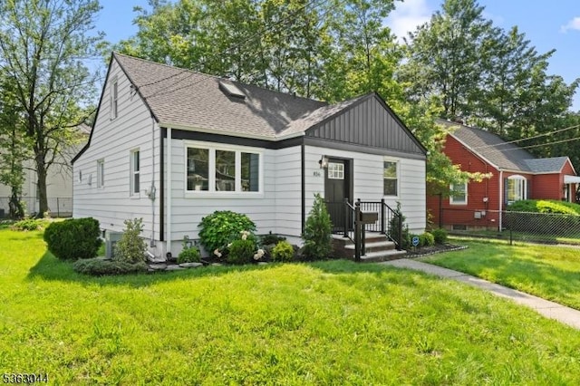 856 Maurice Ave, Rahway City, NJ 07065 - bungalow featuring board and batten siding and a shingled roof