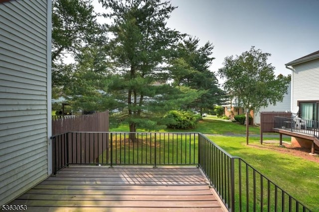 902E Merritt Dr, Hillsborough Twp, NJ 08844 - wooden terrace featuring a yard