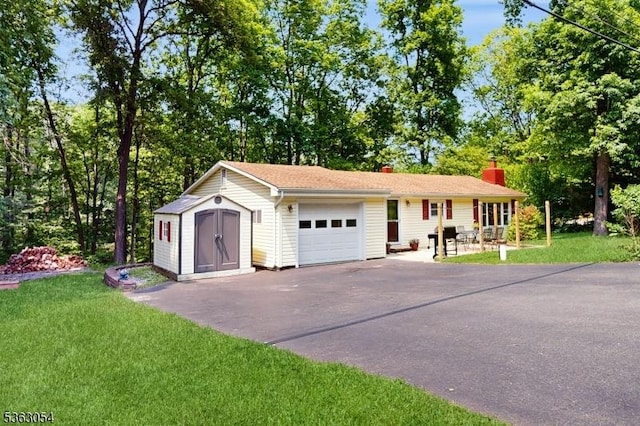 48 Copeley Rd, Hampton Twp, NJ 07860 - single story home with a chimney, driveway, and a front lawn