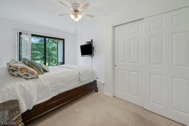 31 Park Edge, Berkeley Heights Twp, NJ 07922 - bedroom featuring light carpet, ceiling fan, and a closet