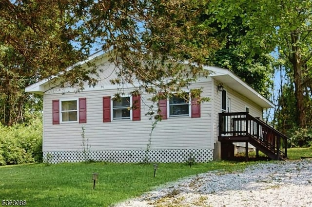 970 Cedar Dr, Stillwater Twp, NJ 07860 - view of side of property featuring a yard