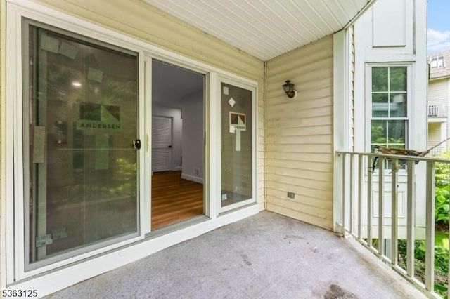 35 Amethyst Way, Franklin Twp, NJ 08823 - view of patio