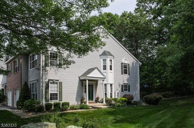 64 Pond Hollow Dr, Jefferson Twp, NJ 07438 - victorian-style house with a front yard