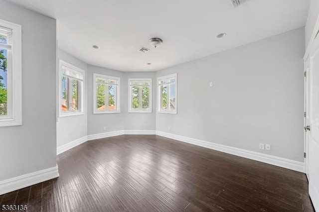 69 Summit Rd, Elizabeth City, NJ 07208 - unfurnished room featuring baseboards and dark wood-style floors