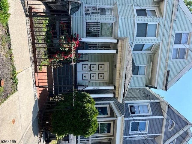 175 3rd St, Newark City, NJ 07107 - view of property