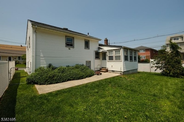 179 Standish St, Elizabeth City, NJ 07202 - back of property featuring entry steps