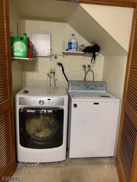 678 Broad St Unit A-4, Clifton City, NJ 07013 - washroom with washer and dryer