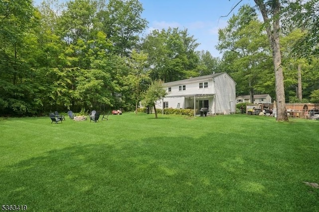1 Beaver Brook Dr, Vernon Twp, NJ 07461 - view of green lawn