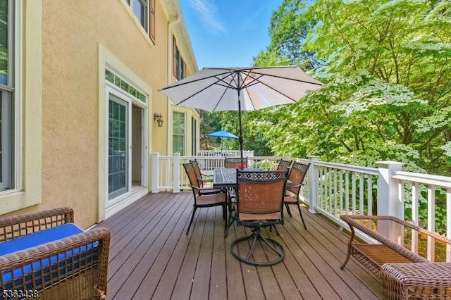 22 Young Ct, Chester Twp, NJ 07930 - deck with outdoor dining space