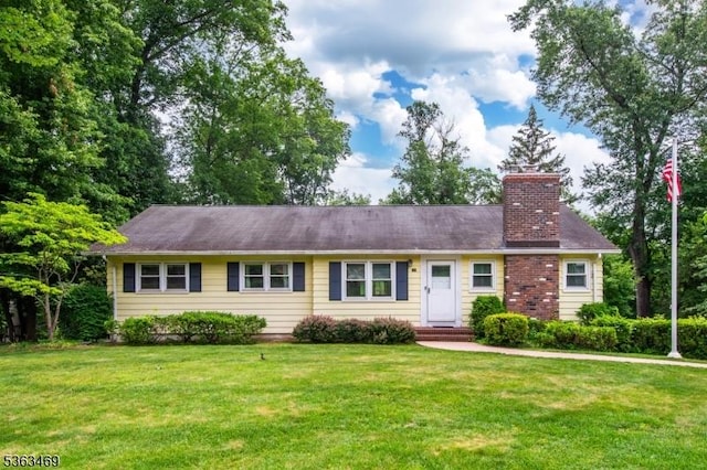 38 Longview Dr, Hanover Twp, NJ 07981 - single story home featuring a chimney and a front lawn