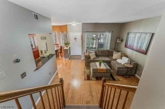 47 Crestmont Rd, Bedminster Twp, NJ 07921 - living area with wood finished floors