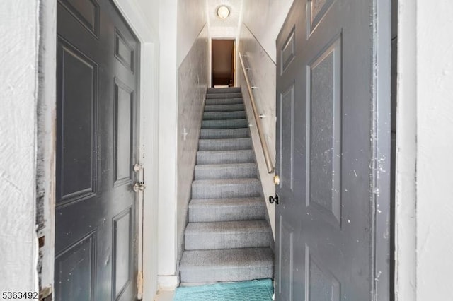 459 Maple Ave Unit 2, Elizabeth City, NJ 07202 - view of stairway