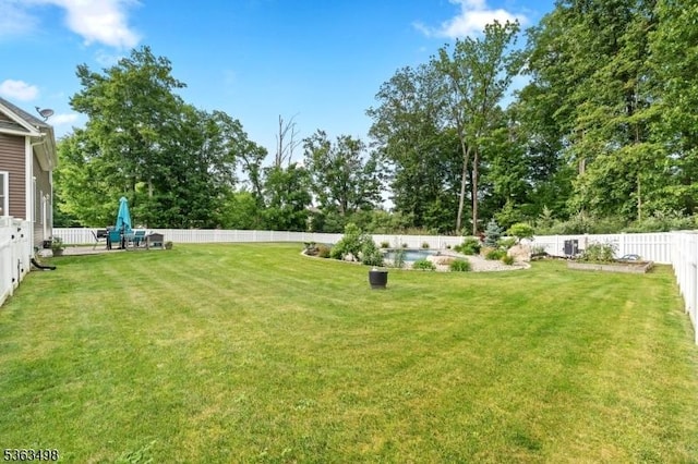 24 Eagles Nest Rd, Green Twp, NJ 07860 - view of fenced backyard