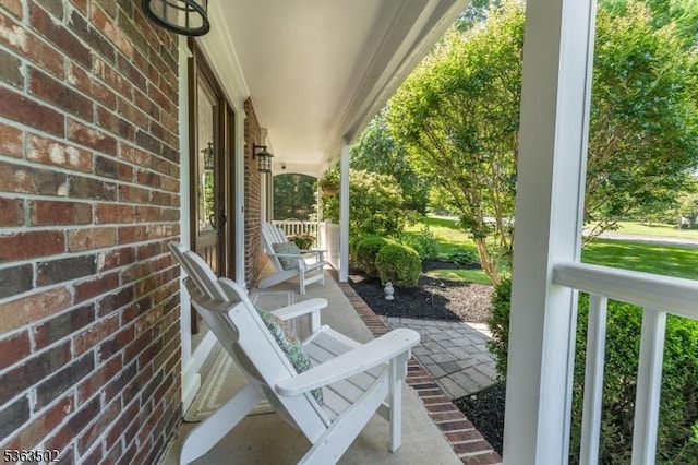 4 Fisher Ct, Raritan Twp, NJ 08822 - view of porch