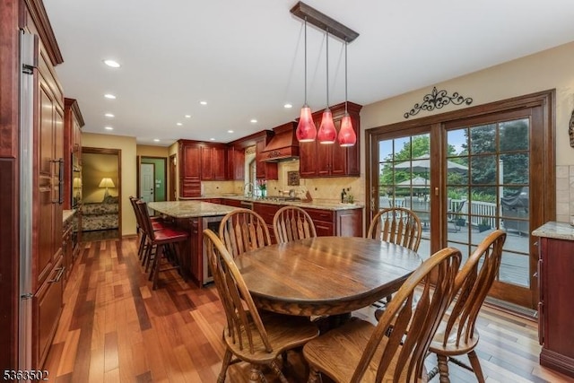 4 Fisher Ct, Raritan Twp, NJ 08822 - dining space featuring dark wood finished floors and recessed lighting
