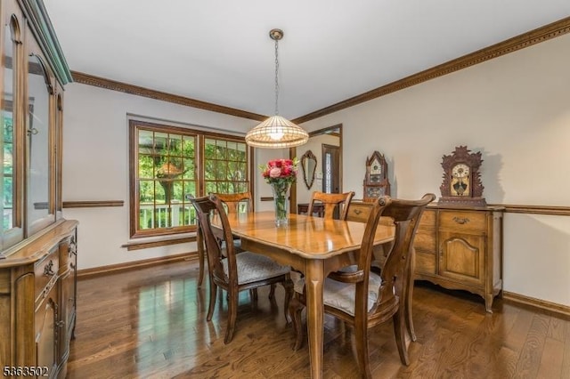 4 Fisher Ct, Raritan Twp, NJ 08822 - dining room with dark wood-style floors and ornamental molding