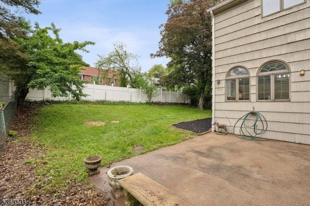 2 Linden Ave, West Orange Twp, NJ 07052 - view of yard featuring a patio