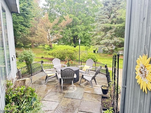43 Kensington Ct, Washington Twp, NJ 07840 - view of patio / terrace