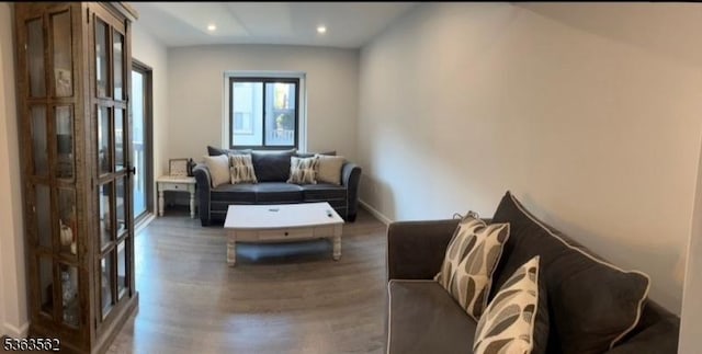 43 Kensington Ct, Washington Twp, NJ 07840 - living area with wood finished floors, baseboards, and recessed lighting