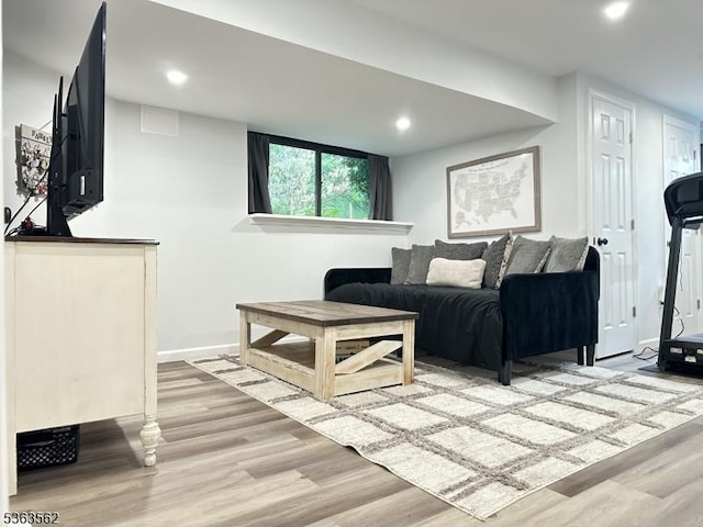 43 Kensington Ct, Washington Twp, NJ 07840 - living room featuring wood finished floors, recessed lighting, and baseboards