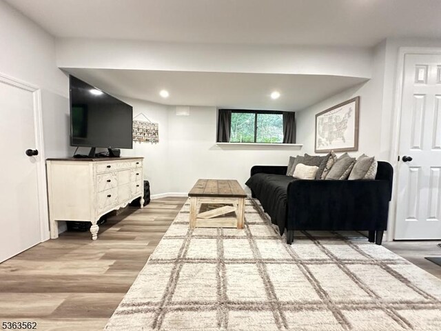 43 Kensington Ct, Washington Twp, NJ 07840 - living area with wood finished floors, recessed lighting, and baseboards